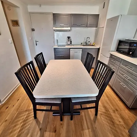 Apartamento Superbe Climatise, Avec Piscine, Proche Des Commerces Et Du Port