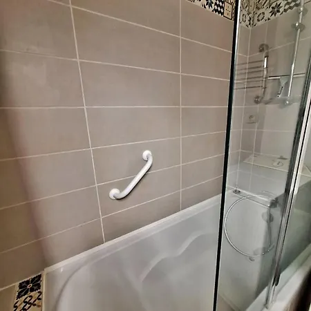 Superbe Climatise, Avec Piscine, Proche Des Commerces Et Du Port Apartamento Agde